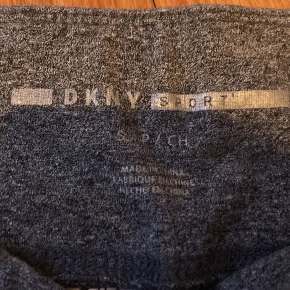 DKNY GIRLS SPORT LEGGINGS - Picture 2 of 3